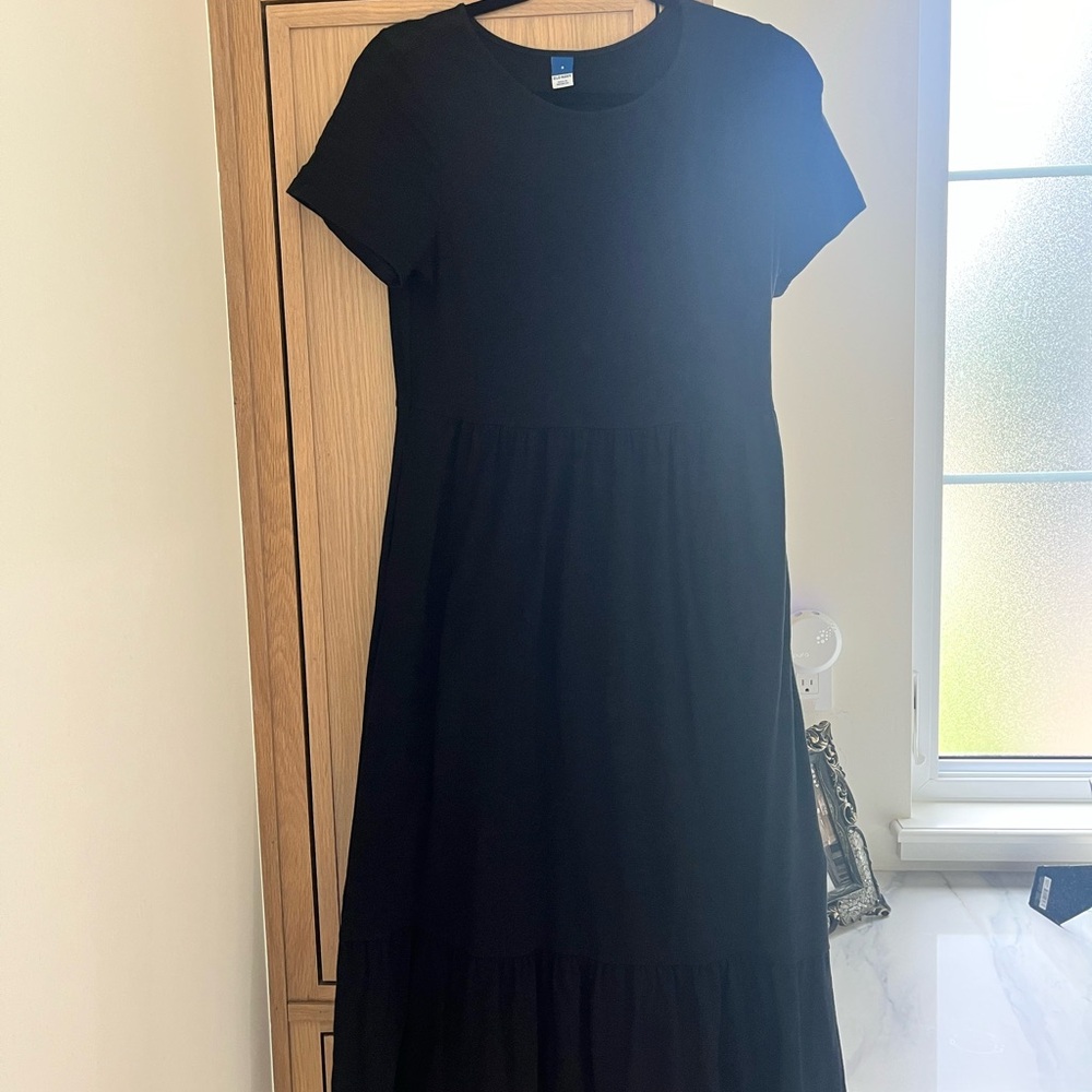 Old Navy Black Midi Dress